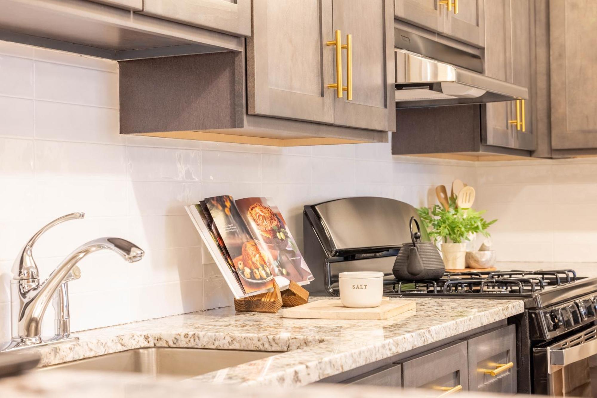 Designer Apt For 6, City Views, Near Times Square! Appartamento